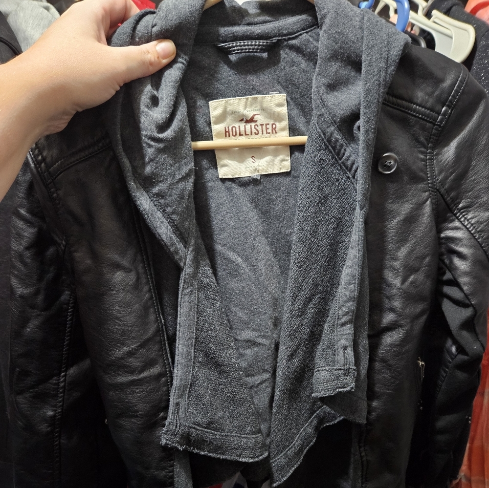 Hollister sweater/leather jacket